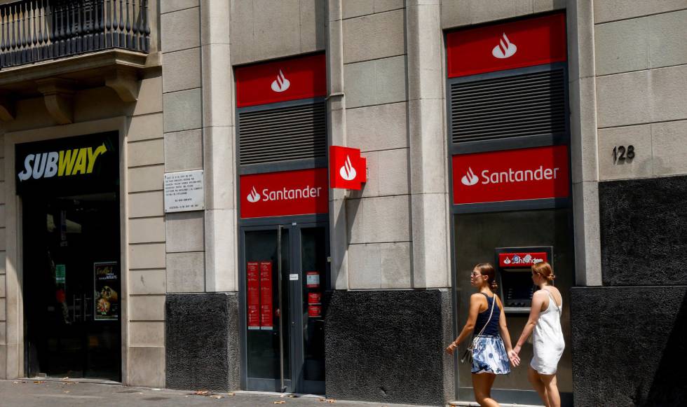Santander contrata a 100 mujeres para su reincorporación laboral Compañías | Cinco Días