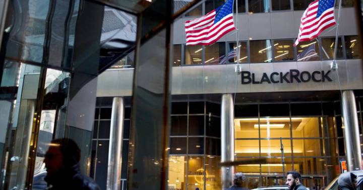 Los cinco consejos de BlackRock para invertir tras la expansión del Covid-19 | Fondos y Planes | Cinco Días