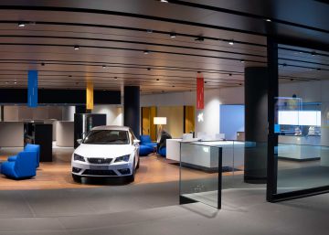 Oficina de CaixaBank en la Avenida Diagonal de Barcelona.