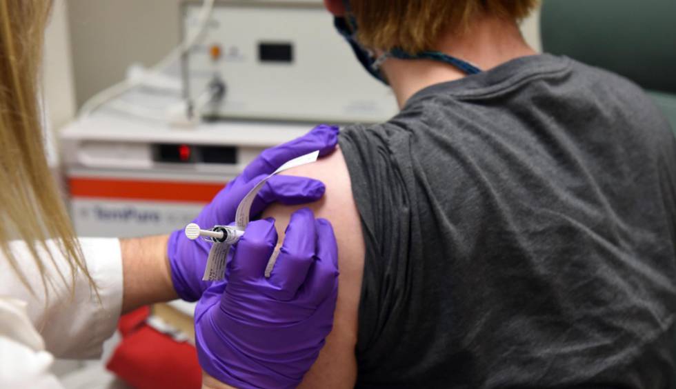 Trump sugiere que la primera vacuna del Covid en aprobarse será la de  Pfizer | Compañías | Cinco Días