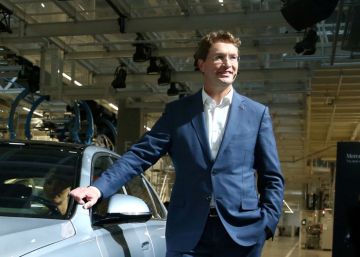 Daimler pasa al carril izquierdo con su reajuste de la gama alta