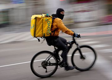La Inspección regulariza a 11.000 falsos autónomos de Glovo y obliga a la empresa a pagar 16,2 millones