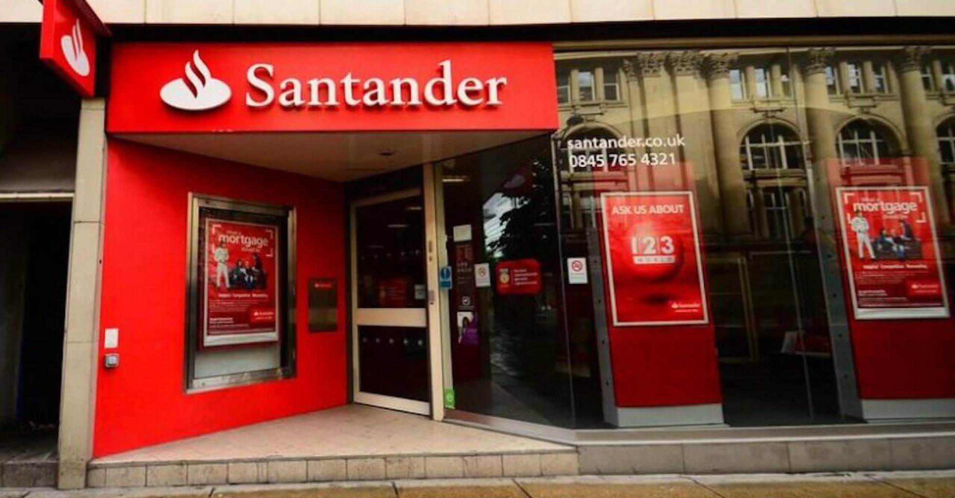 Santander recorta y cambia la forma de calcular el bonus de la