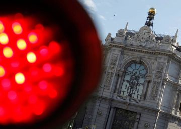 Fitch duda de la banca española y augura más provisiones frente a la crisis