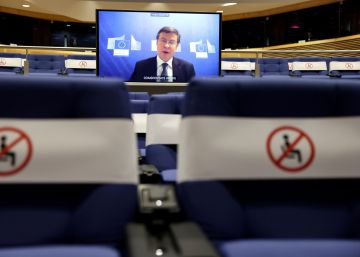 Bruselas “urge” a actuar para evitar que los bancos vuelvan a acumular activos tóxicos