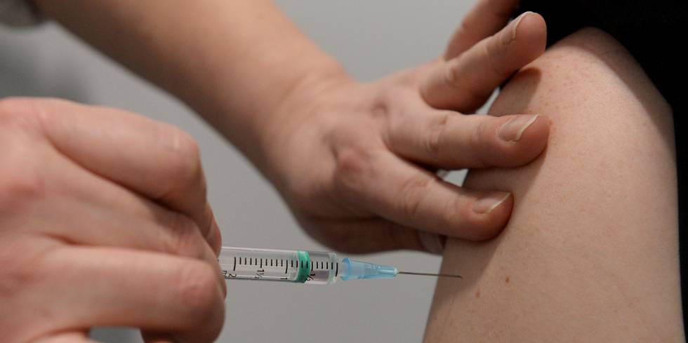 Coronavirus Astrazeneca Prueba La Primera Vacuna Del Covid 19 Para Ninos Companias Cinco Dias