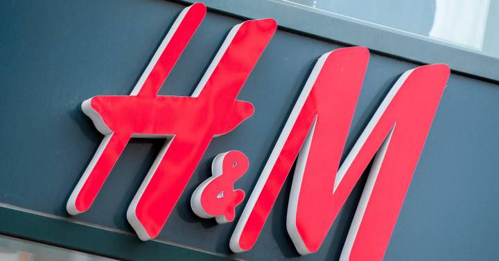 H&M cerrará 30 tiendas en y despedirá 1.100 empleados | Compañías | Cinco Días