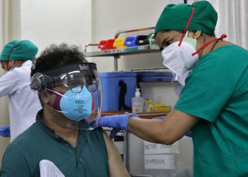 India muestra lo peor y lo mejor de su relación con las vacunas