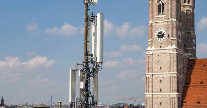 Telefónica beschleunigt 5G in Deutschland und schaltet altes 3G-Handy ab  Unternehmen