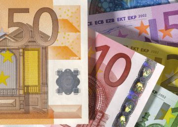 La pandemia hace que la tarjeta desbanque al efectivo como principal medio de pago