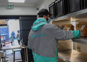 Deliveroo abandona España antes de la entrada en vigor de la ley de 'riders'