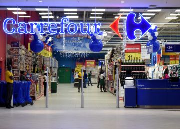 Amundi pone a la venta una cartera de hipermercados de Carrefour por 200 millones