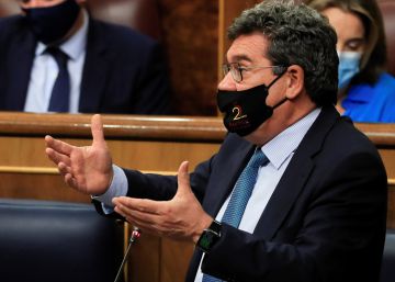 Escrivá y los sindicatos pactan subir 0,6 puntos las cotizaciones y recaudar 50.000 millones