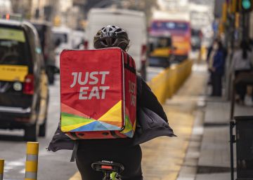 Just Eat y los sindicatos ultiman el primer convenio colectivo de 'riders'