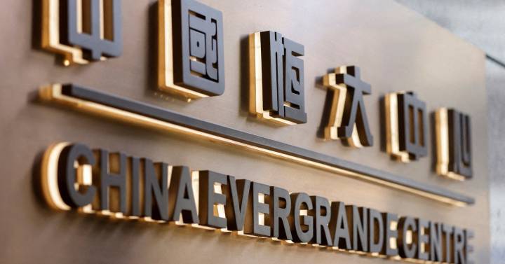Il colosso immobiliare cinese Evergrande sospende la sua quotazione a Hong Kong |  mercati