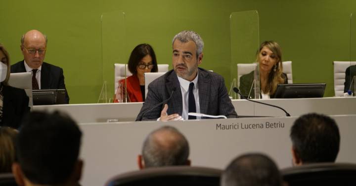 15% of the capital of Aena rejects the renewal of Lucena as president
