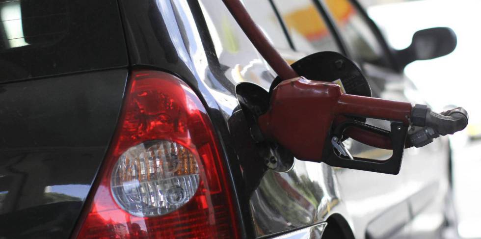 Las petroleras aumentan un 50% la venta de carburantes por los descuentos