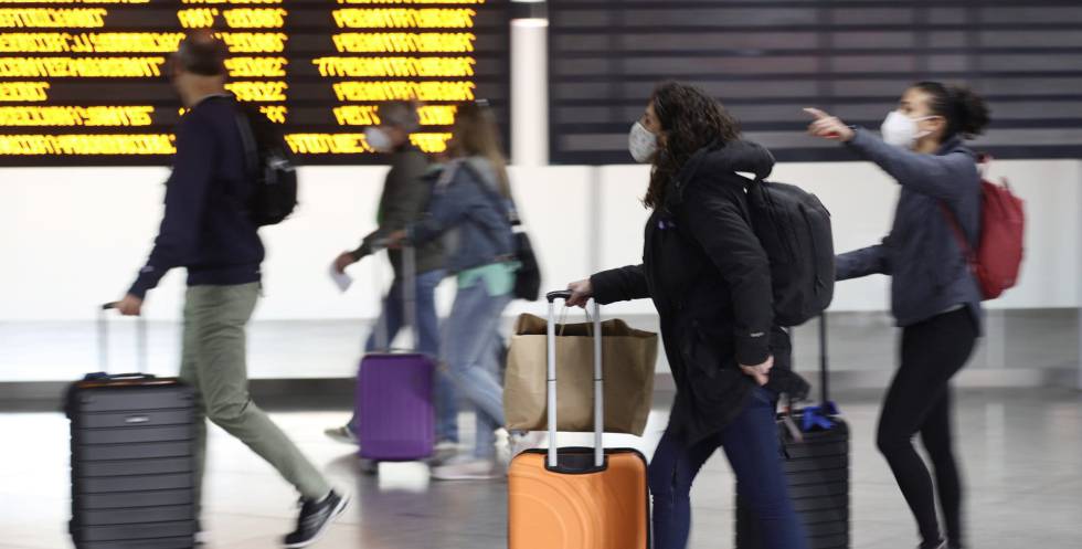 Renfe dice haber evitado un millón de coches en las carreteras esta Semana  Santa | Compañías | Cinco Días