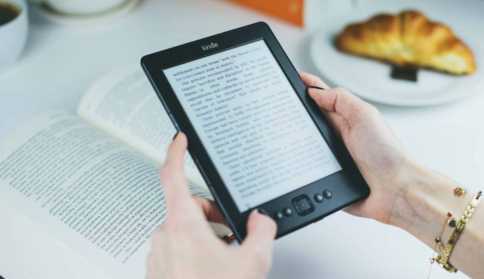Obligar Acelerar Astronave Cómo enviar libros a los Amazon Kindle sin utilizar cables para ello |  Lifestyle | Cinco Días