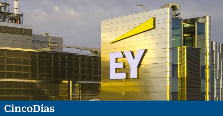 EY plans to spin off and take its consulting division public