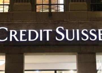Credit Suisse paga para fingir que todo va bien