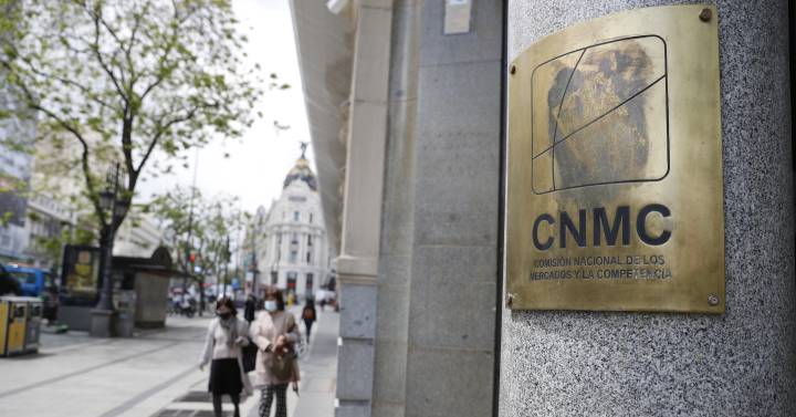 The CNMC fines Solstar and Gasela 12 million for manipulating the gas market