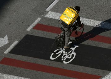 Bruselas inspecciona por sorpresa a Delivery Hero y Glovo en una investigación antimonopolio