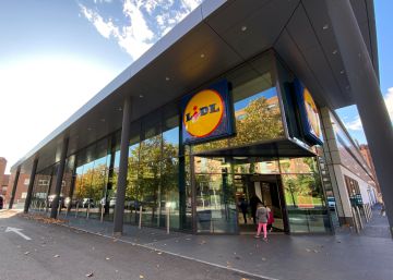 Lidl pacta con los sindicatos subir un 7% el sueldo de sus 15.500 empleados este año