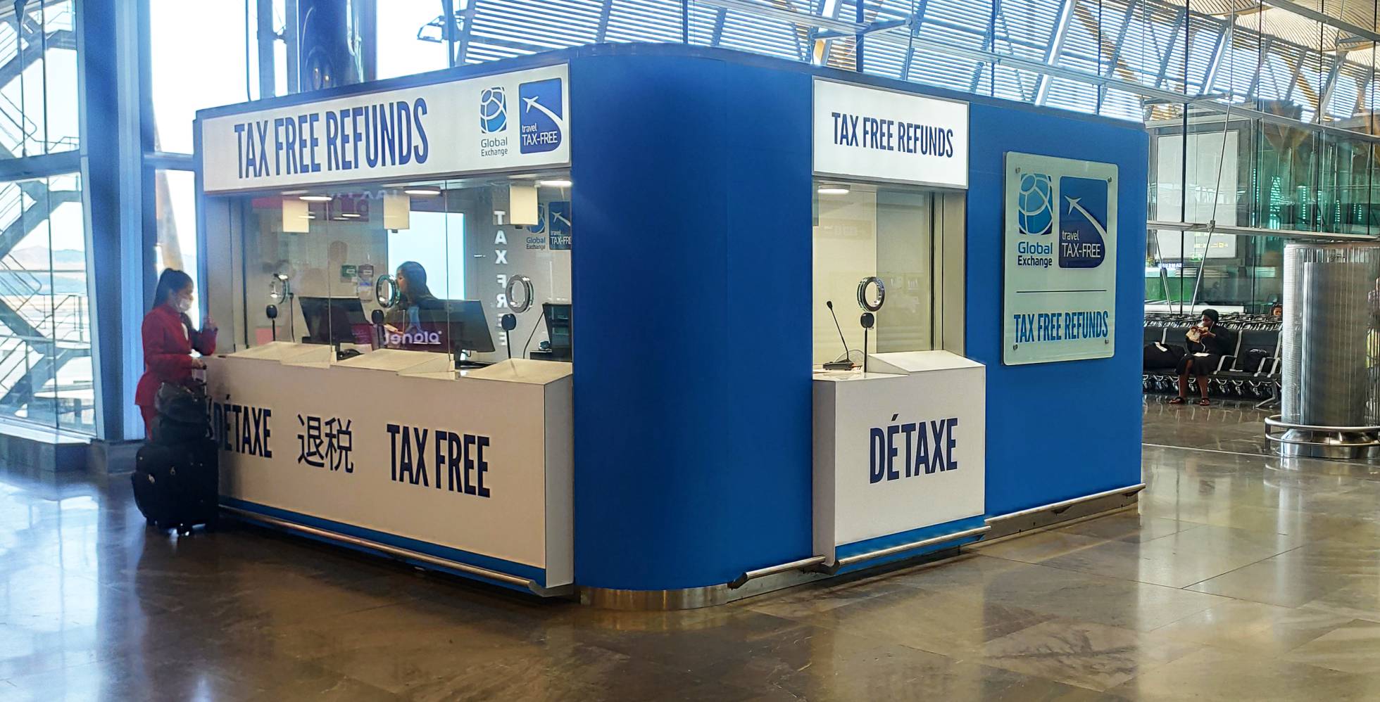 Global Exchange se hace con la devolución del ‘taxfree’ en Barajas y