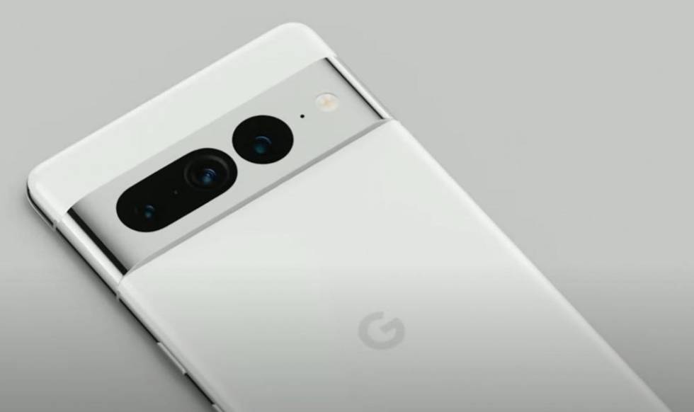 Google Pixel 7 rear camera