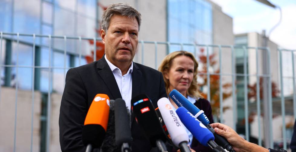 Bundeswirtschaftsminister Robert Habeck mit Umweltministerin Steffi Lemke.