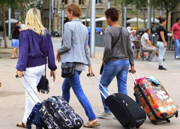 Los pisos turísticos se acercan a niveles precrisis y disparan las alertas entre los hoteleros