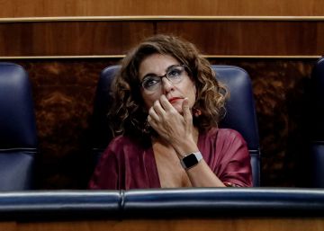 El Gobierno abre la puerta a que los tres nuevos impuestos temporales se conviertan en fijos