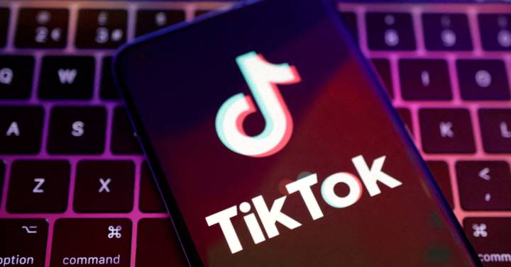 US approves banning TikTok on government devices to prevent Chinese espionage |  companies