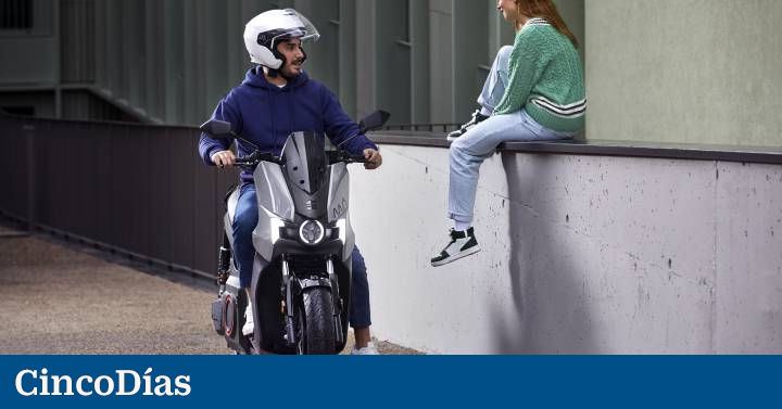 Seat comenzarÃ¡ a producir en enero su nuevo ciclomotor elÃ©ctrico: el Seat MÃ 50 - Cinco DÃ­as
