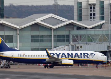 La huelga de tripulantes de cabina de Ryanair finaliza este sábado sin acuerdo