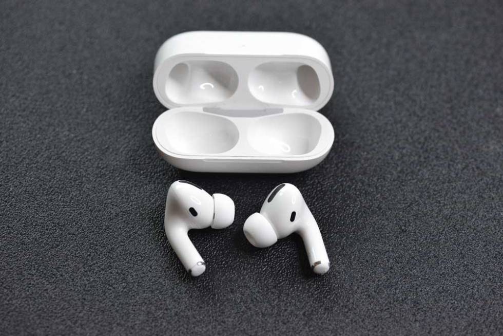 Como cambiarle el online nombre a mis airpods