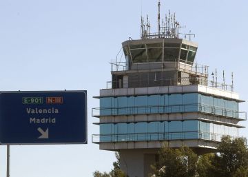 USCA y CC OO convocan huelga de controladores en 16 torres de control privatizadas