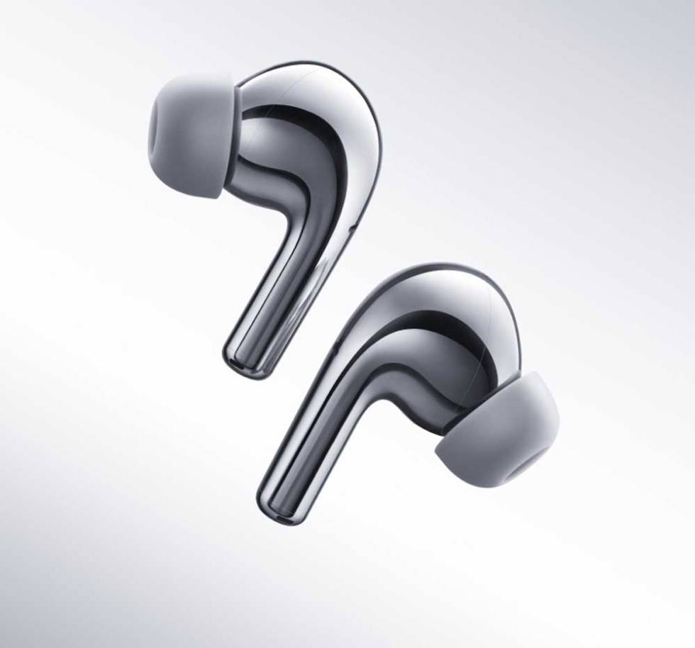 OnePlus Buds pro earphone silver color