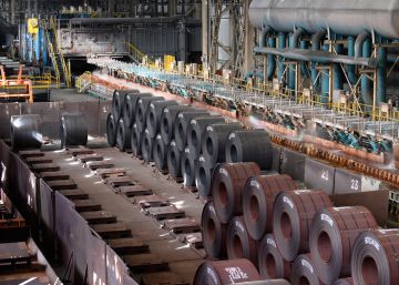 ArcelorMittal gana un 37,8% menos en 2022, pero anticipa una mejoría de la demanda