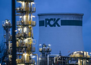 Rusia recortará la producción de crudo en 500.000 barriles diarios por las sanciones de occidente