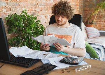 Cómo se contabilizan y declaran los gastos deducibles como autónomo