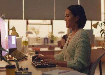 Logitech lanza un nuevo teclado Wave Keys con una gran ergonomía por su forma de ola