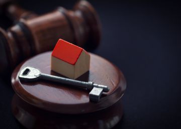 El juez civil no puede obligar a bancos o inmobiliarias a formalizar un alquiler social antes del desahucio