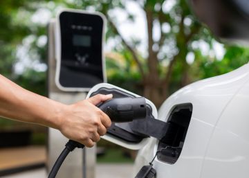 Los autónomos se pueden deducir el 100% del IVA en la recarga de vehículos eléctricos