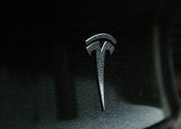 Tesla pierde 25.000 millones en bolsa tras la presentación del Xiaomi SU7