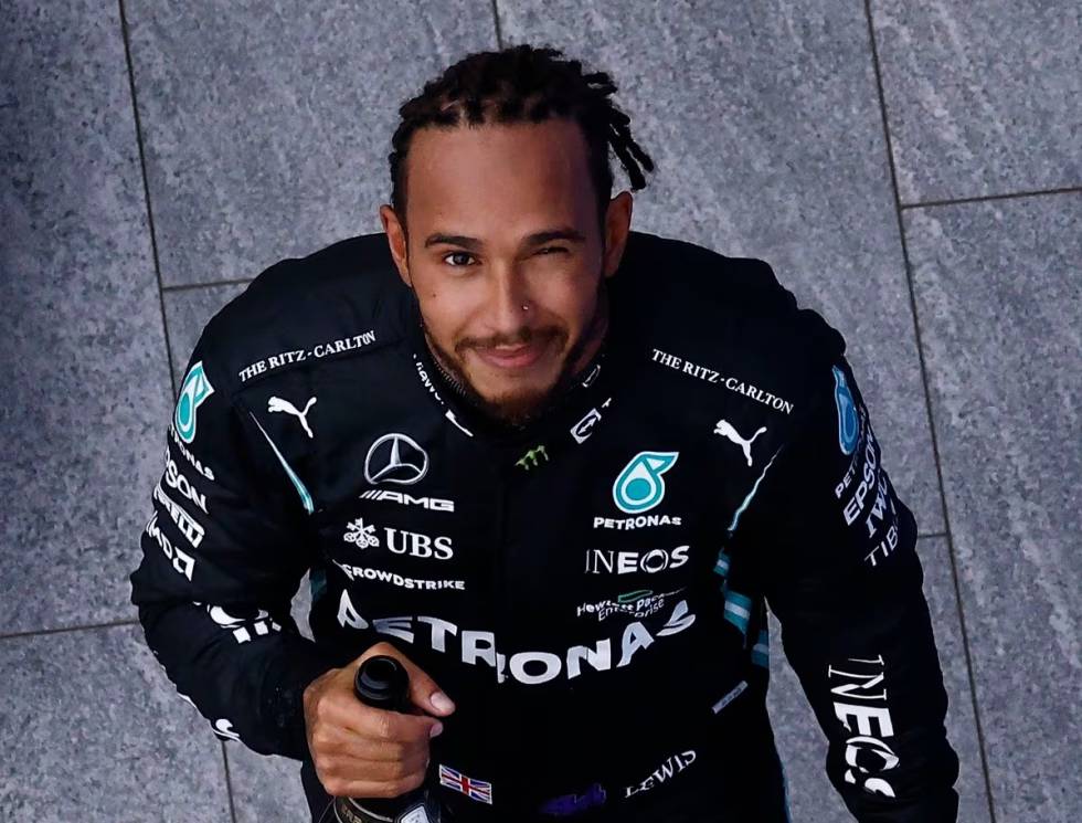 Lewis Hamilton y el riesgo de confusión: ¿por qué el piloto no ha podido  registrar su marca en la UE? | Legal | Cinco Días